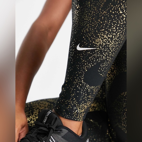 Nike Women's Icon Clash Metallic Gold Training Leggings Size M - Picture 2 of 11